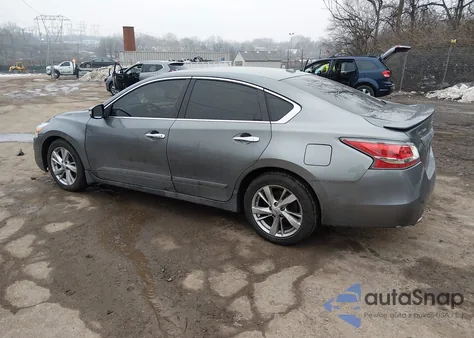 2015 Nissan Altima 2.5 Sl z USA, uszkodzony, nr VIN 1N4AL3APXFN377929